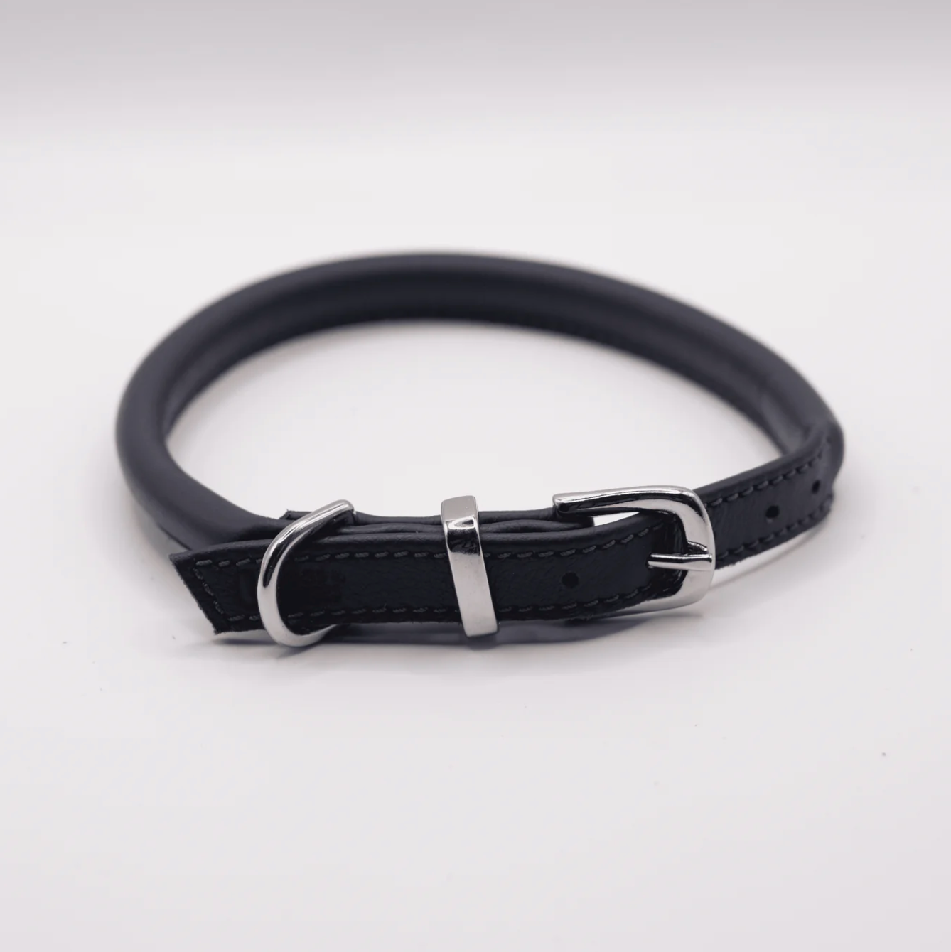 Rolled Soft Leather Dog Collar Navy